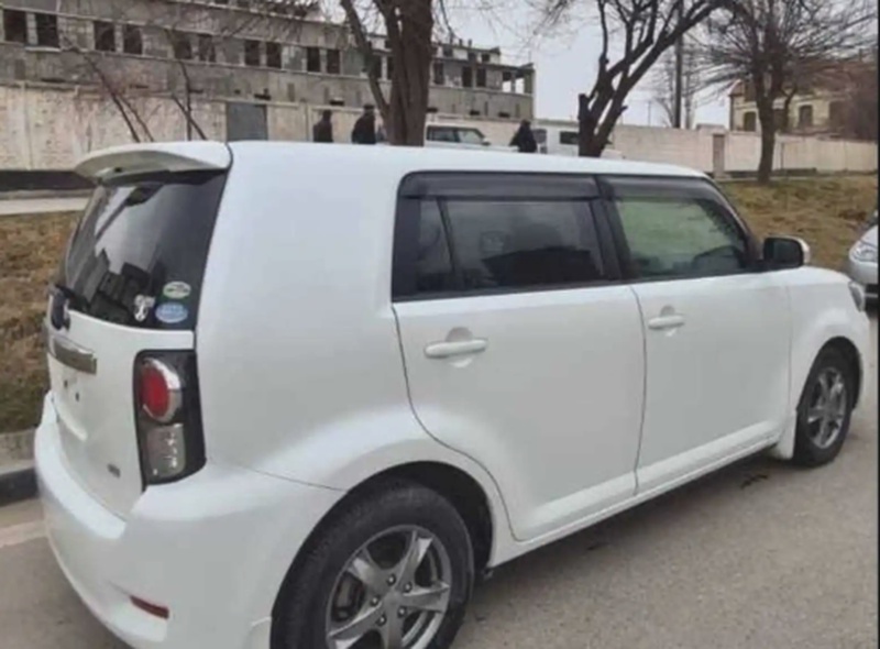 Не тонированные стекла для Toyota Rumion